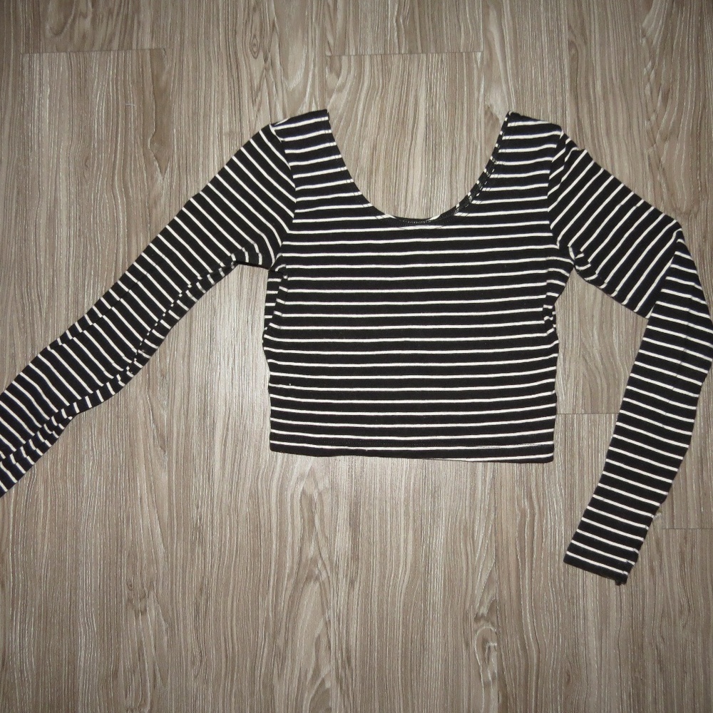 Striped Long Sleeve Crop Top